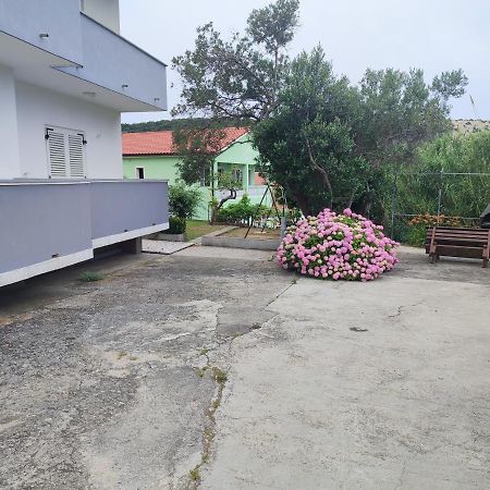 Apartment Valeria โลปาร์ ภายนอก รูปภาพ