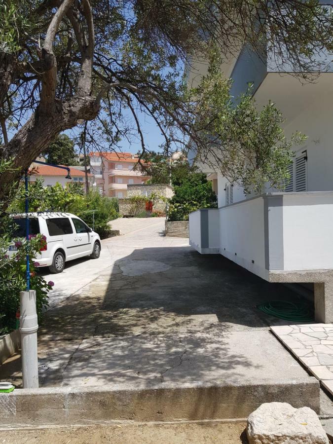 Apartment Valeria โลปาร์ ภายนอก รูปภาพ